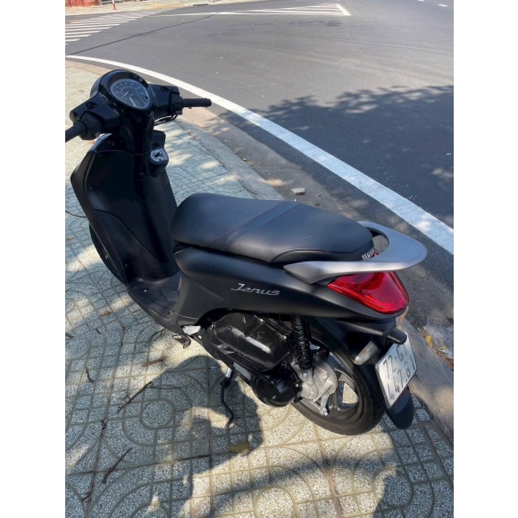JUNUS-44781